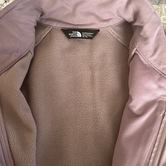 The north face jacket - Picture 2 of 8